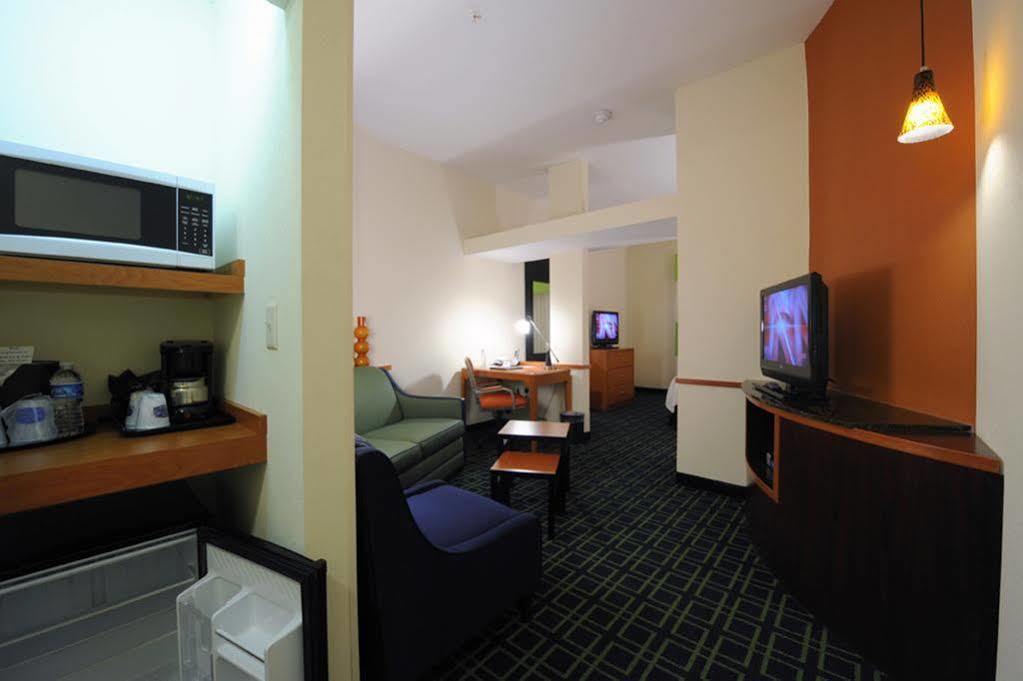 Fairfield Inn & Suites By Marriott Хоббс Экстерьер фото
